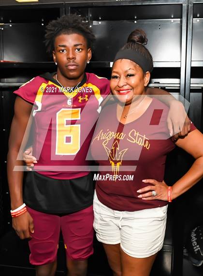 Thumbnail 2 in Mountain Pointe - Media Day photogallery.