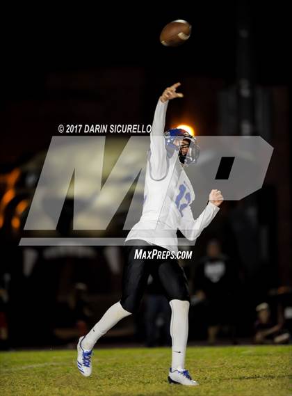 Thumbnail 3 in Westview vs. Red Mountain (AIA 6A Quarterfinal) photogallery.