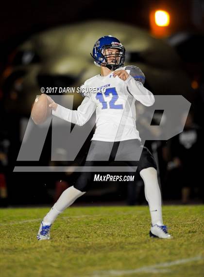 Thumbnail 2 in Westview vs. Red Mountain (AIA 6A Quarterfinal) photogallery.