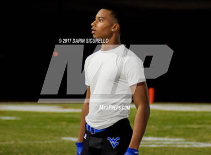 Thumbnail 2 in Westview vs. Red Mountain (AIA 6A Quarterfinal) photogallery.