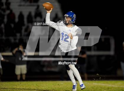 Thumbnail 2 in Westview vs. Red Mountain (AIA 6A Quarterfinal) photogallery.