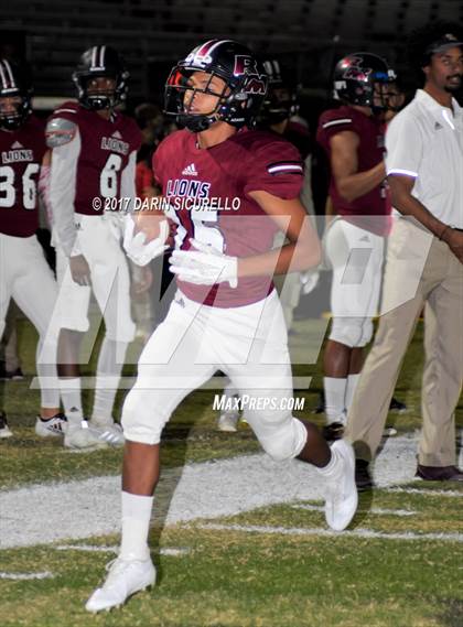 Thumbnail 1 in Westview vs. Red Mountain (AIA 6A Quarterfinal) photogallery.
