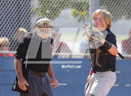 Thumbnail 2 in Madison vs. Santa Fe Christian (CIF SDS D1 Play-in) photogallery.