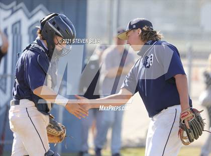 Thumbnail 2 in Madison vs. Santa Fe Christian (CIF SDS D1 Play-in) photogallery.