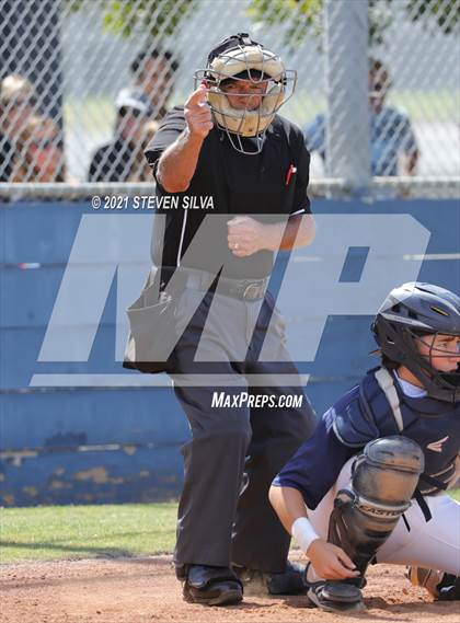 Thumbnail 3 in Madison vs. Santa Fe Christian (CIF SDS D1 Play-in) photogallery.