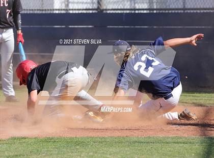 Thumbnail 3 in Madison vs. Santa Fe Christian (CIF SDS D1 Play-in) photogallery.