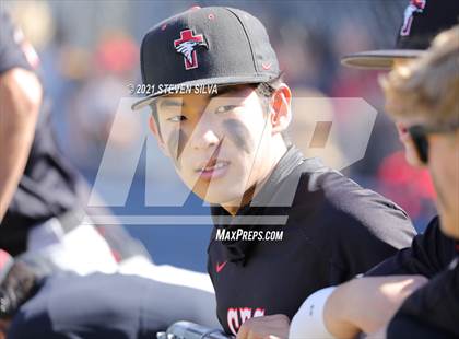 Thumbnail 2 in Madison vs. Santa Fe Christian (CIF SDS D1 Play-in) photogallery.