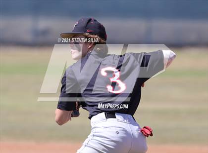 Thumbnail 3 in Madison vs. Santa Fe Christian (CIF SDS D1 Play-in) photogallery.