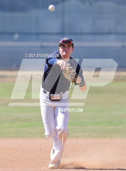 Thumbnail 2 in Madison vs. Santa Fe Christian (CIF SDS D1 Play-in) photogallery.