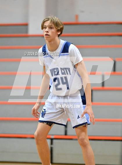 Thumbnail 1 in Bella Vista vs. River City (Tiger Classic) photogallery.