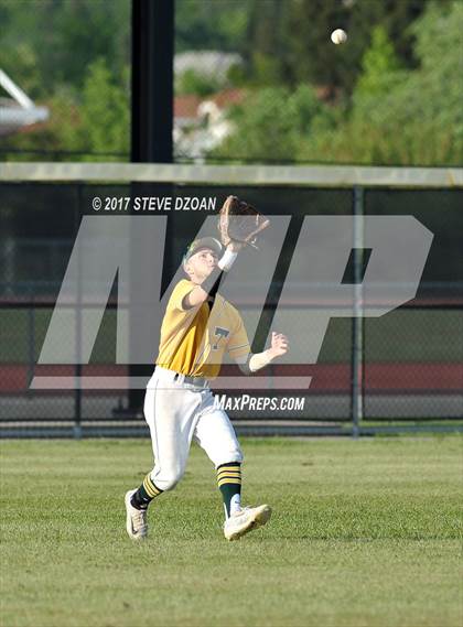 Thumbnail 2 in Tracy vs Oak Ridge photogallery.