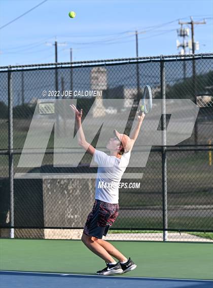 Thumbnail 2 in Nueces Canyon vs Utopia (UIL 1A Boys Singles State Finals) photogallery.