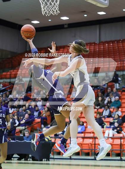 Thumbnail 2 in Little Elm vs. Keller (UIL 6A Regional Semifinal Playoff) photogallery.