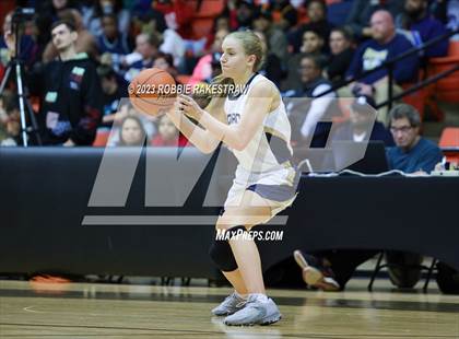 Thumbnail 1 in Little Elm vs. Keller (UIL 6A Regional Semifinal Playoff) photogallery.