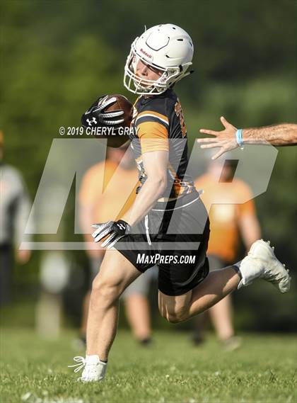 Thumbnail 2 in Sullivan Central vs. Daniel Boone (7-on-7)  photogallery.