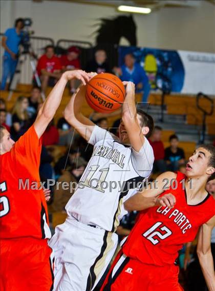Thumbnail 1 in Pasadena Memorial vs La Porte (McDonald's Texas Invitational) photogallery.
