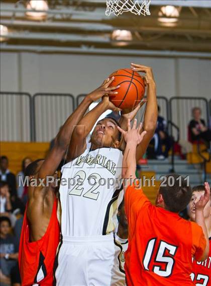 Thumbnail 1 in Pasadena Memorial vs La Porte (McDonald's Texas Invitational) photogallery.