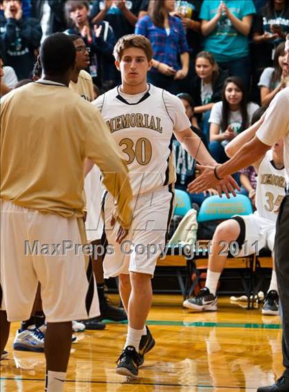 Thumbnail 1 in Pasadena Memorial vs La Porte (McDonald's Texas Invitational) photogallery.