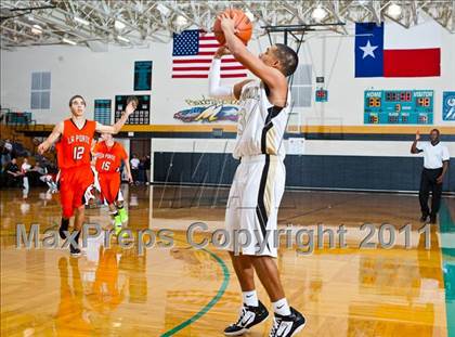 Thumbnail 2 in Pasadena Memorial vs La Porte (McDonald's Texas Invitational) photogallery.