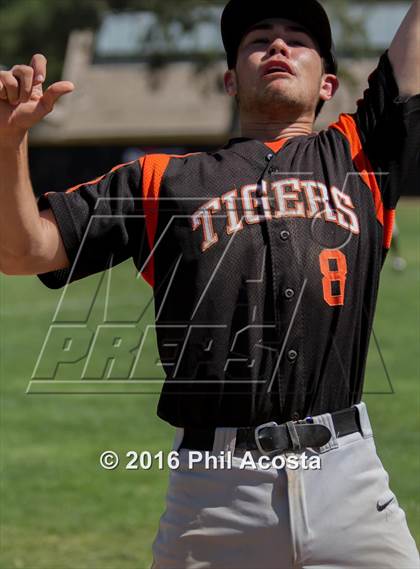 Thumbnail 2 in South Pasadena vs Rosemead photogallery.