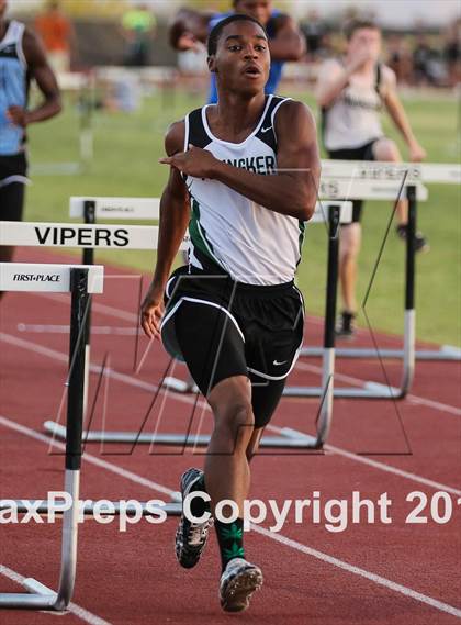 Thumbnail 3 in Verrado Invitational Track Meet (Boys) photogallery.
