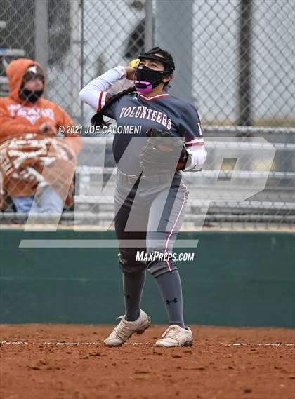 Thumbnail 3 in Lee [Robert E.] vs Edison [Thomas A.] (NEISD Tournament) photogallery.
