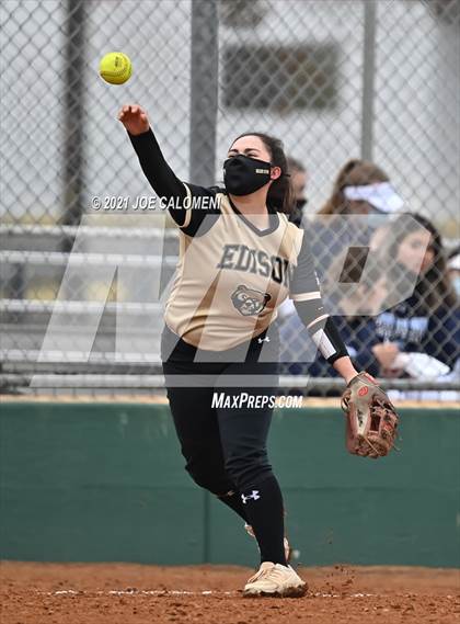 Thumbnail 1 in Lee [Robert E.] vs Edison [Thomas A.] (NEISD Tournament) photogallery.