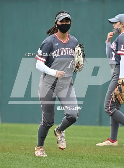 Thumbnail 3 in Lee [Robert E.] vs Edison [Thomas A.] (NEISD Tournament) photogallery.