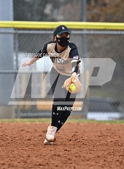 Thumbnail 2 in Lee [Robert E.] vs Edison [Thomas A.] (NEISD Tournament) photogallery.