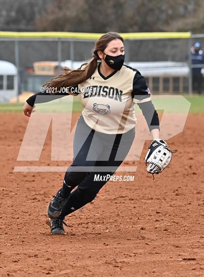 Thumbnail 3 in Lee [Robert E.] vs Edison [Thomas A.] (NEISD Tournament) photogallery.