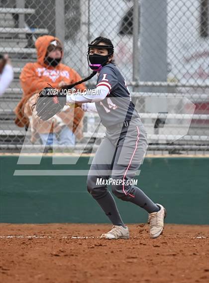 Thumbnail 2 in Lee [Robert E.] vs Edison [Thomas A.] (NEISD Tournament) photogallery.