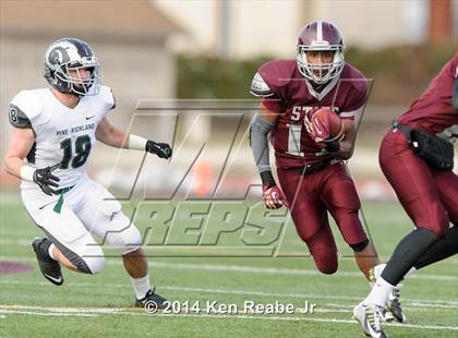Thumbnail 3 in Pine-Richland vs. State College (PIAA Class AAAA Quarterfinal) photogallery.