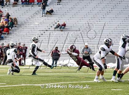 Thumbnail 2 in Pine-Richland vs. State College (PIAA Class AAAA Quarterfinal) photogallery.
