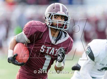 Thumbnail 3 in Pine-Richland vs. State College (PIAA Class AAAA Quarterfinal) photogallery.