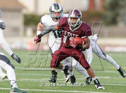 Thumbnail 3 in Pine-Richland vs. State College (PIAA Class AAAA Quarterfinal) photogallery.