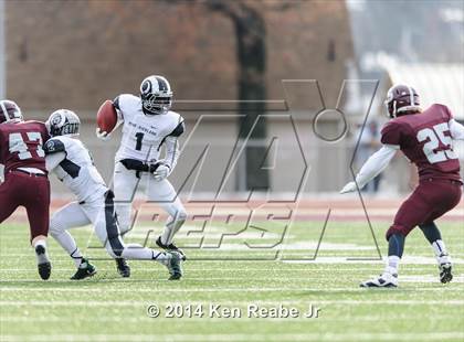 Thumbnail 2 in Pine-Richland vs. State College (PIAA Class AAAA Quarterfinal) photogallery.