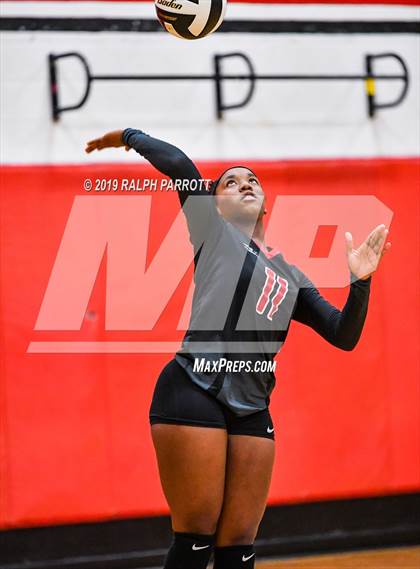 Thumbnail 2 in Fort Bend Travis vs. Fort Bend Austin photogallery.