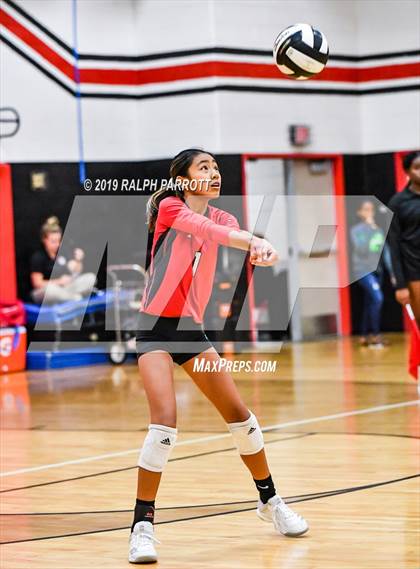 Thumbnail 2 in Fort Bend Travis vs. Fort Bend Austin photogallery.