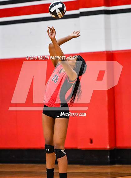 Thumbnail 2 in Fort Bend Travis vs. Fort Bend Austin photogallery.