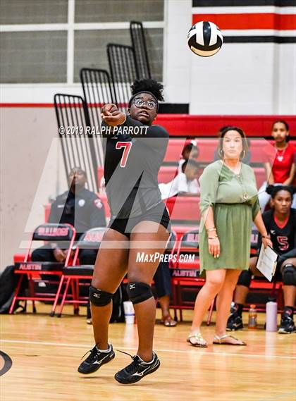 Thumbnail 2 in Fort Bend Travis vs. Fort Bend Austin photogallery.