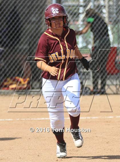 Thumbnail 3 in West Covina vs Bonita photogallery.