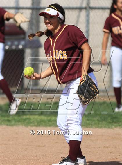 Thumbnail 2 in West Covina vs Bonita photogallery.