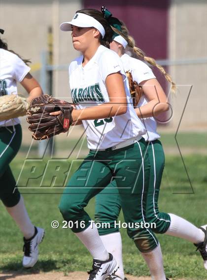 Thumbnail 2 in West Covina vs Bonita photogallery.