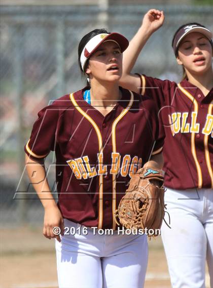 Thumbnail 3 in West Covina vs Bonita photogallery.
