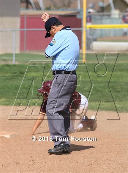 Thumbnail 2 in West Covina vs Bonita photogallery.