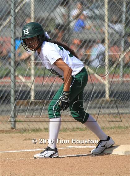 Thumbnail 2 in West Covina vs Bonita photogallery.