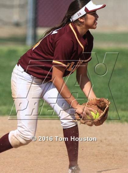 Thumbnail 1 in West Covina vs Bonita photogallery.