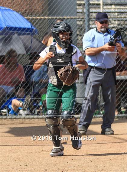 Thumbnail 1 in West Covina vs Bonita photogallery.