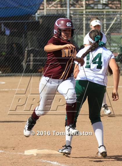 Thumbnail 3 in West Covina vs Bonita photogallery.