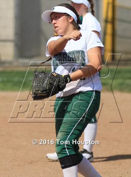 Thumbnail 3 in West Covina vs Bonita photogallery.